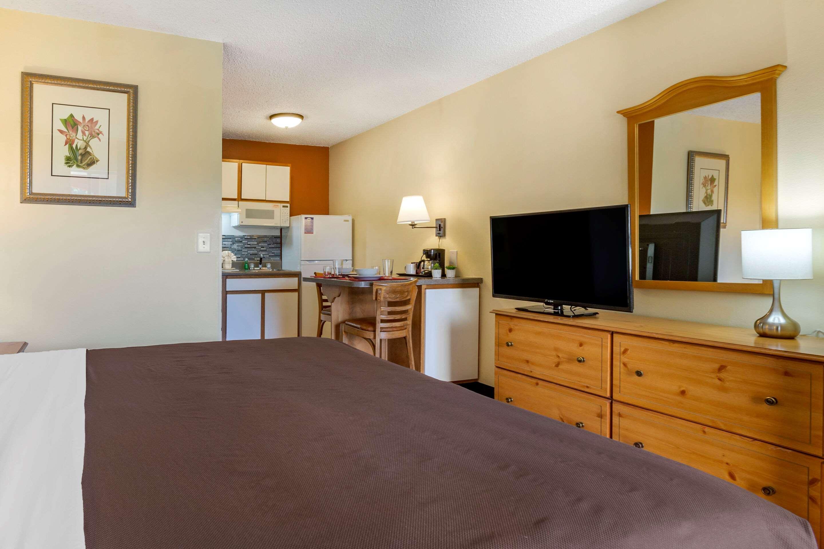 Suburban Studios Albuquerque Midtown - University Eksteriør billede