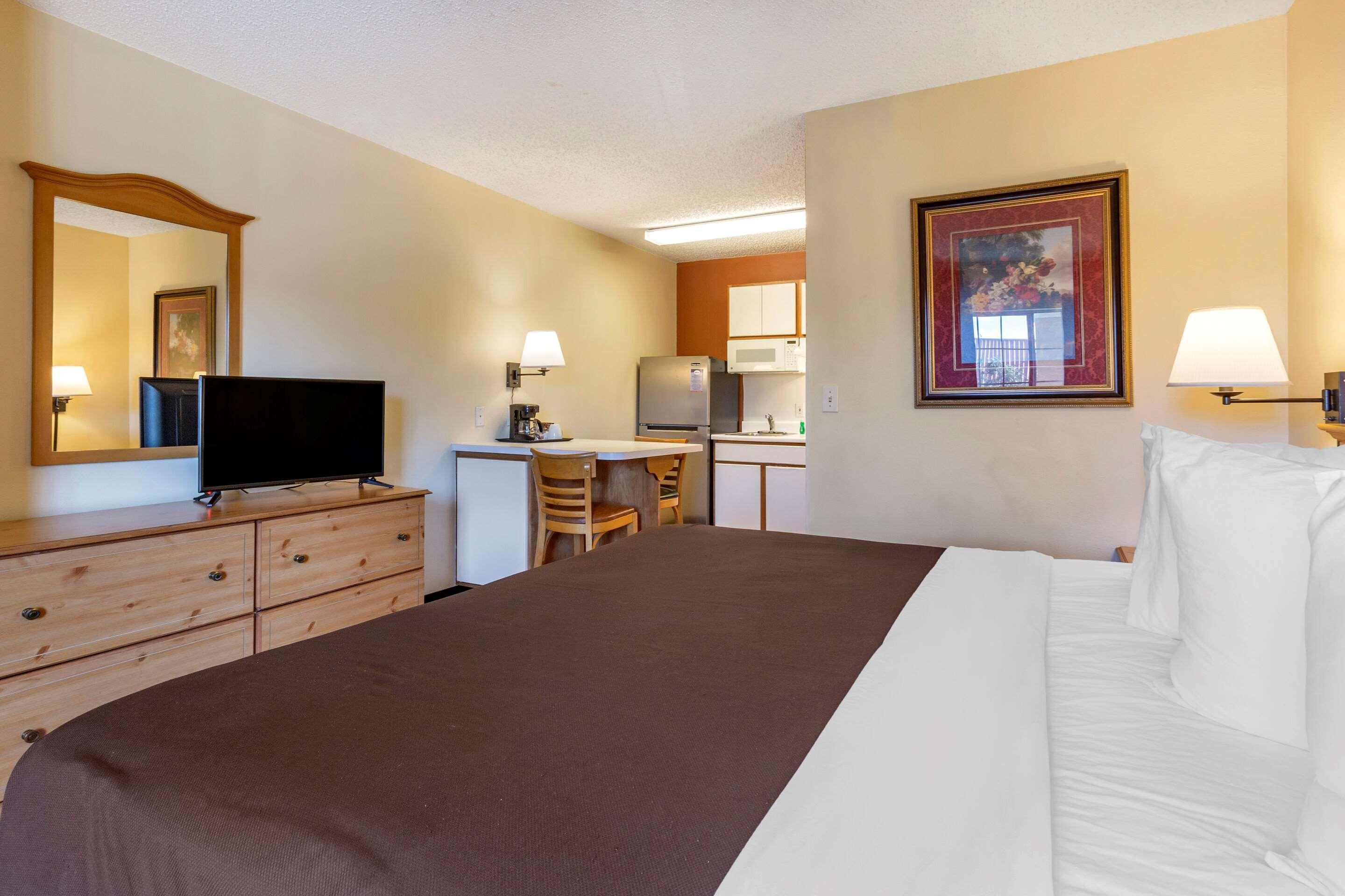 Suburban Studios Albuquerque Midtown - University Eksteriør billede